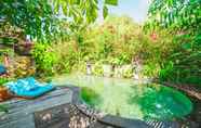 Swimming Pool 6 Giri Bhagawan Villas & Spa