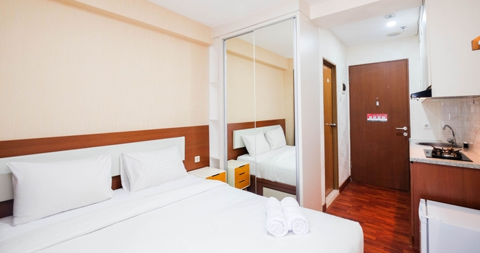 Bedroom Simply and Cozy Studio Tifolia Apartment near Kelapa Gading By Travelio