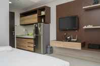 Kamar Tidur Relaxing Studio Apartment at Atria Residences near Summarecon Mall Serpong By Travelio