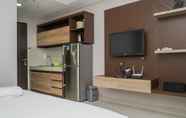 ห้องนอน 2 Relaxing Studio Apartment at Atria Residences near Summarecon Mall Serpong By Travelio