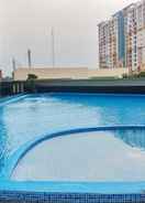 SWIMMING_POOL Relaxing Studio Apartment at Atria Residences near Summarecon Mall Serpong By Travelio