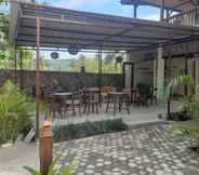 Bar, Cafe and Lounge 2 Bruga Villas Restaurant and Spa