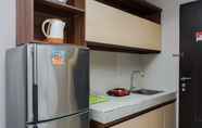 ห้องนอน 7 Comfy Studio Apartment near Summarecon Mall Serpong at Atria Residences By Travelio