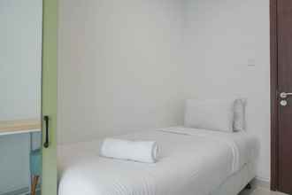 Kamar Tidur 4 Luxurious and Comfy 2BR at West Vista Apartment By Travelio