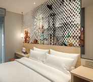 Bedroom 6 Go Hotels Plus Naga