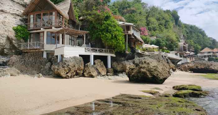 Exterior Uluwatu Surf Shack