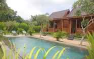 Swimming Pool 2 Uluwatu Wooden Villa