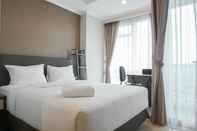 Bedroom Good Location and Stunning Studio at Menteng Park Apartment By Travelio