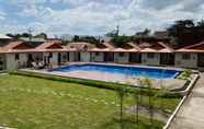 Swimming Pool 2 Shoreland Beach Resort by Cocotel