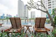 Bangunan Best Location 2BR Apartment at The Wave Kuningan By Travelio