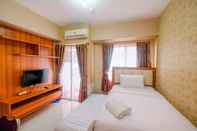 Kamar Tidur Cozy Living Studio Room Apartment at Taman Melati Margonda By Travelio