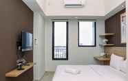 Common Space 4 Comfy Studio Room Apartment at Evenciio Margonda By Travelio