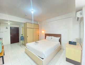 Bilik Tidur 2 Spacious Studio Room Apartment with Sofa Bed at Emerald Towers By Travelio