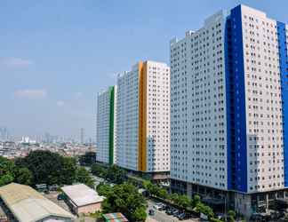 Exterior 2 Cozy Stay Studio Room Apartment at Green Pramuka City By Travelio