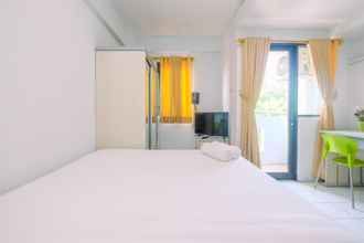 Common Space 4 Comfortable Living Studio Room Apartment at Kebagusan City By Travelio