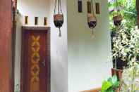 Lobby Kampung Homestay Borobudur - Ismudi