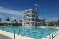 Swimming Pool RedDoorz Plus @ Green Star Park Cagayan