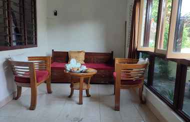 ล็อบบี้ 2 BUDIHARDJO HOMESTAY Tugu Malioboro Yogyakarta