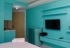 Common Space 2 Stylist and Brand New Studio Room at Amethyst Apartment By Travelio