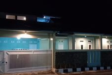 ภายนอกอาคาร Homestay Biru Kuningan