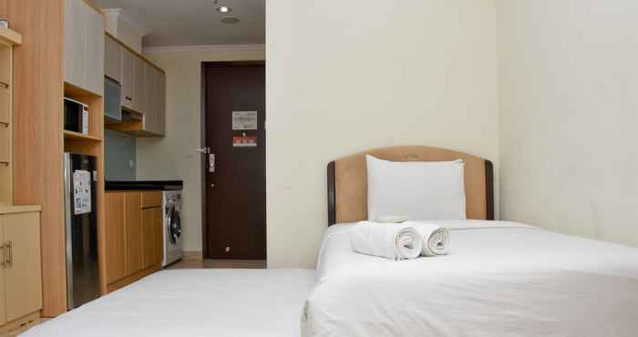 Kamar Tidur Comfy and Stunning Studio at Menteng Park Apartment By Travelio