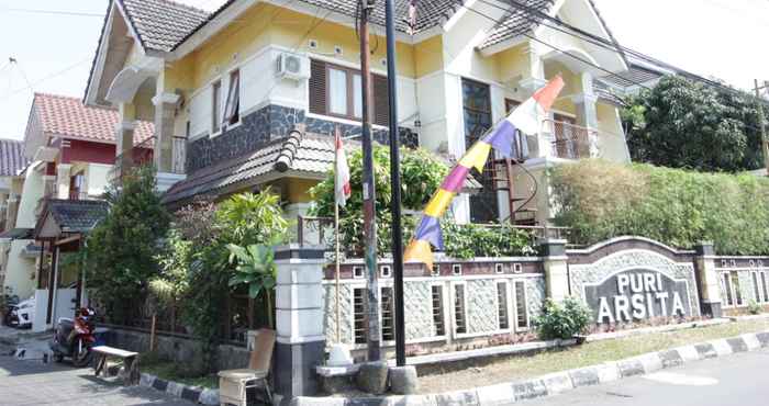 Exterior Puri Arsita Homestay