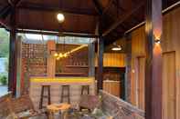 Bar, Kafe, dan Lounge Tomohon Private Pool Villa Batu