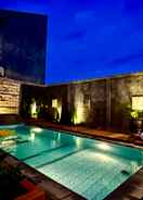 SWIMMING_POOL Tomohon Private Pool Villa Batu