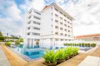 Swimming Pool BaanThai Chiang Mai Apartment