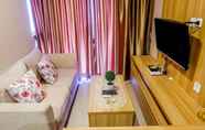 Kamar Tidur 4 Warm Interior and Comfy 3BR Apartment H Residence near MT Haryono By Travelio