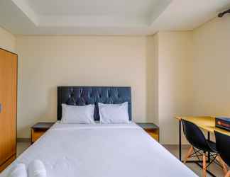 Kamar Tidur 2 Studio Best Rate near Gandaria City at Kebayoran Icon Apartment By Travelio