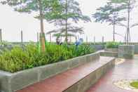 Lobi Studio Best Rate near Gandaria City at Kebayoran Icon Apartment By Travelio