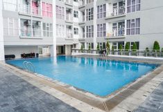 Kolam Renang 5 Modern Studio Apartment at Taman Melati By Travelio
