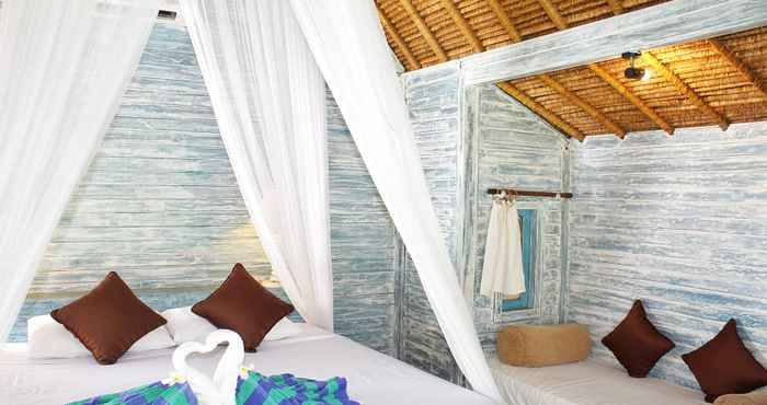 Bedroom TS HUT LEMBONGAN