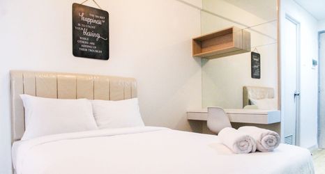 Bilik Tidur 2 Simply and Homey Studio Akasa Apartment By Travelio