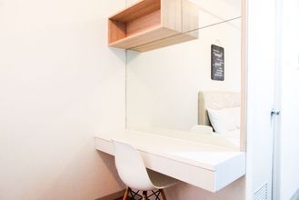 Bilik Tidur 4 Simply and Homey Studio Akasa Apartment By Travelio