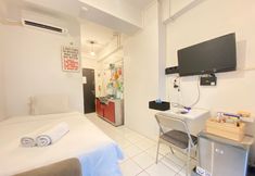 Common Space 2 Cozy Studio Room Apartment at Grand Asia Afrika By Travelio