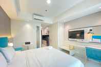 Ruang untuk Umum Spacious and Modern Studio Room at Green Kosambi Apartment By Travelio