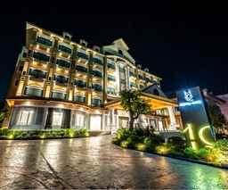 Hotel MUQ, THB 1,487.93