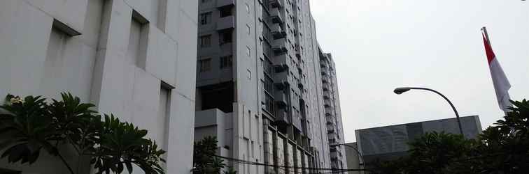 Lobi Apartment 2BR In Heart Of City At Menteng Square By Travelio