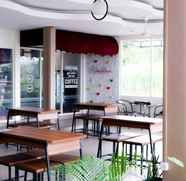 Bar, Cafe and Lounge 2 Arama Syariah Guest House Banjarbaru