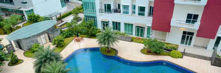 Sảnh chờ Woodland Park Residence 1BR Apartement Kalibata View Swimming Pool By Travelio