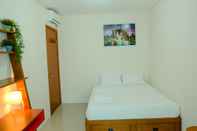 Bedroom Woodland Park Residence 1BR Apartement Kalibata View Swimming Pool By Travelio