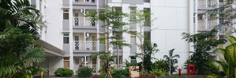 Lobi Cozy and Beautiful 2BR at Springlake Summarecon Bekasi Apartment By Travelio