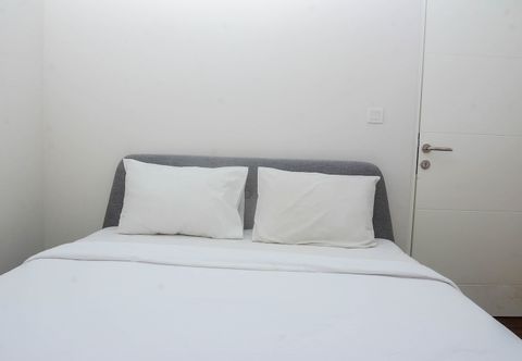 Bedroom Relax and Best 2BR Springlake Summarecon Apartment By Travelio