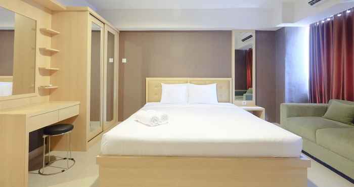 ห้องนอน Modern and Comfortable Studio Apartment near MT Haryono and Cawang By Travelio