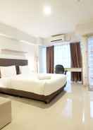 BEDROOM Modern Studio Best Price The H Residence near MT Haryono By Travelio