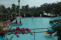 Swimming Pool Villa Jabal Rahmah 2 Syariah