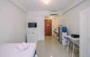 Ruang Umum 3 Spacious and Simply Clean Studio Apartment Signature Park Grande By Travelio