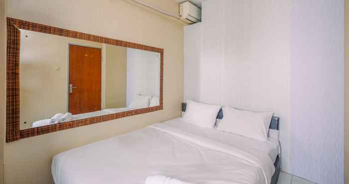 ห้องนอน Compact and Homey 2BR Cibubur Village Apartment By Travelio